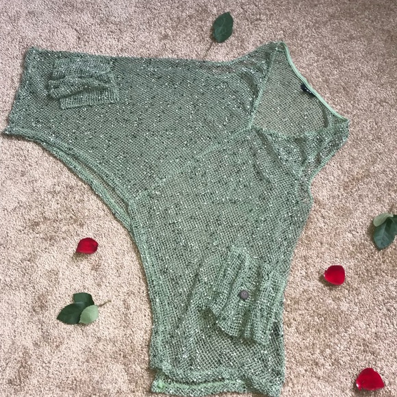 Mesh Top - Picture 3 of 3